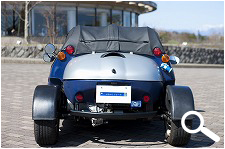 �d�C������